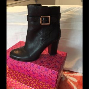 Vince camuto ankle boots